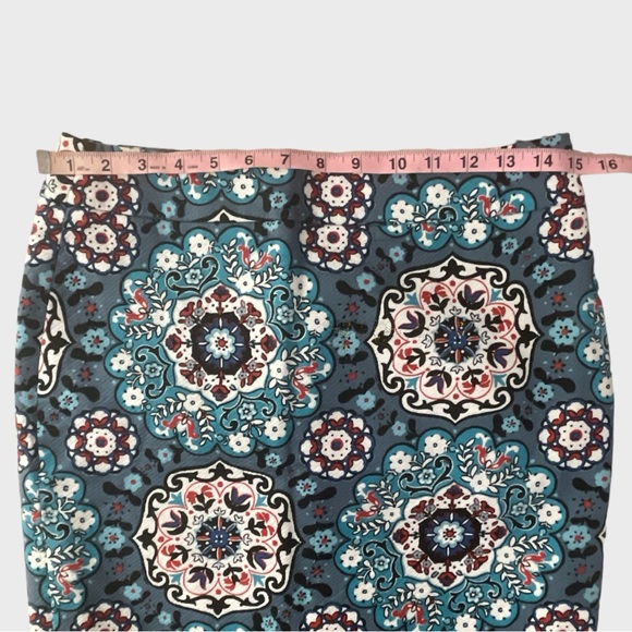 Ann Taylor Loft  Floral medallion Pencil Skirt Size 6Petite (NWOT) - Picture 7 of 11